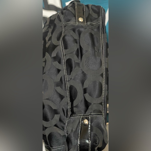 Vintage Madison Maddie op coach purse - Picture 9 of 9